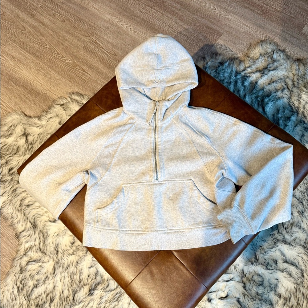 Lululemon Athletica light grey Boxy Sweatshirt